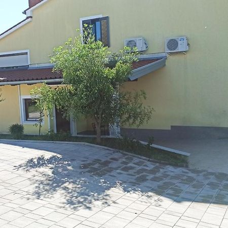 Apartma Montemoro Apartment อังคาราน ภายนอก รูปภาพ